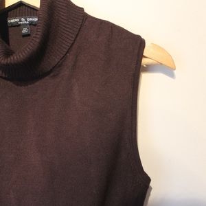 Cable & Guage Dark Brown Sleeveless Turtleneck